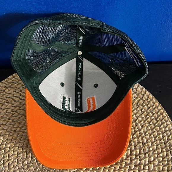 NWOT Men’s Top of the World Miami Hurricanes Zephyr Spellout Logo SnapBack Hat - Picture 4 of 7